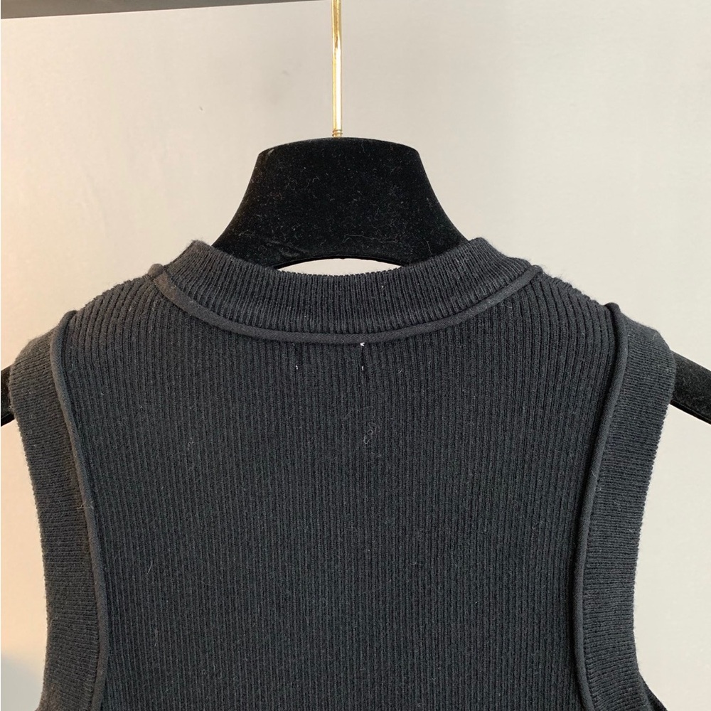 Loewe Black Sleeveless Knit Top with White Emblem - Picture 5 of 8